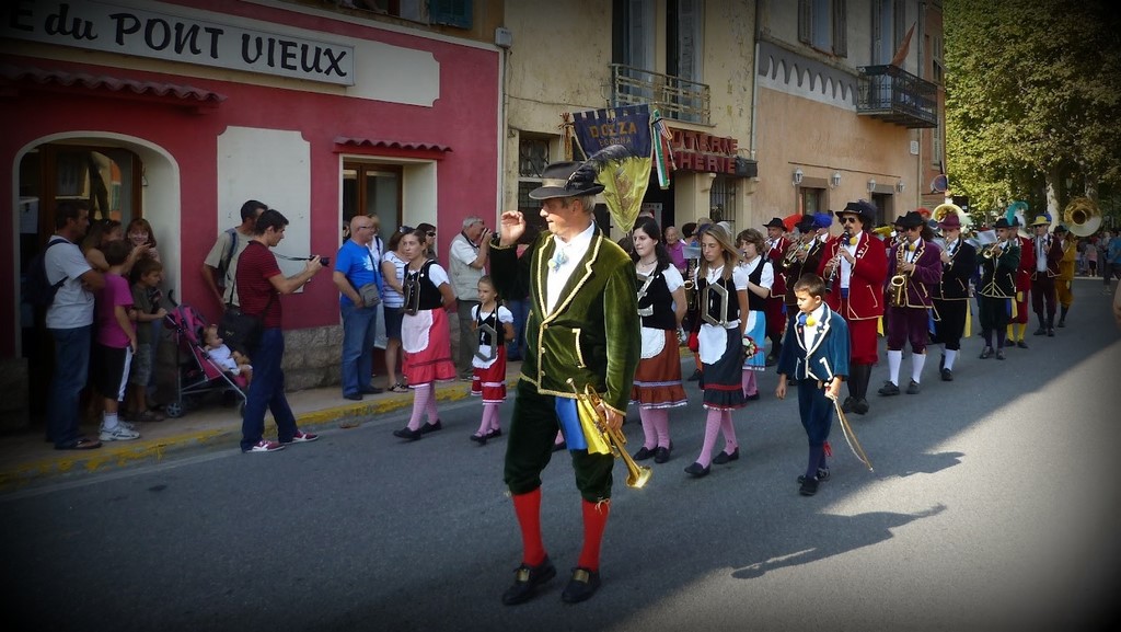 gruppo folcloristico, folkloristico, folk, romagna, folklore, frustatori, sciucaren, s'ciucaren, tradizioni, dozza, dozzese, Sospel (Francia) 2012