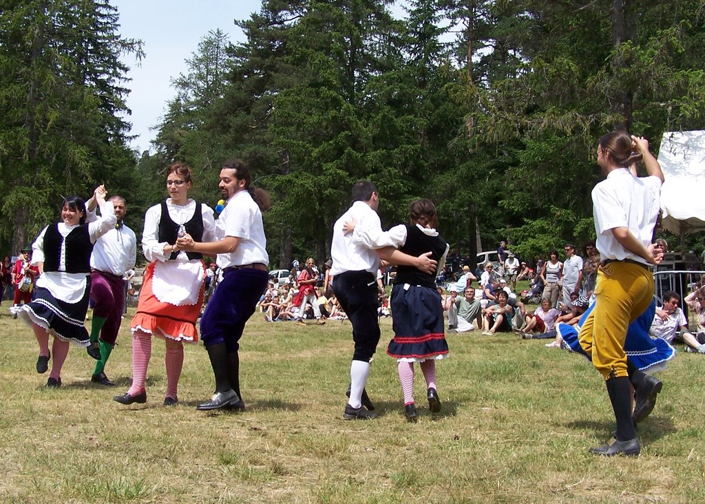 gruppo folcloristico, folkloristico, folk, romagna, folklore, frustatori, sciucaren, s'ciucaren, tradizioni, dozza, dozzese, il ballo della roncastella